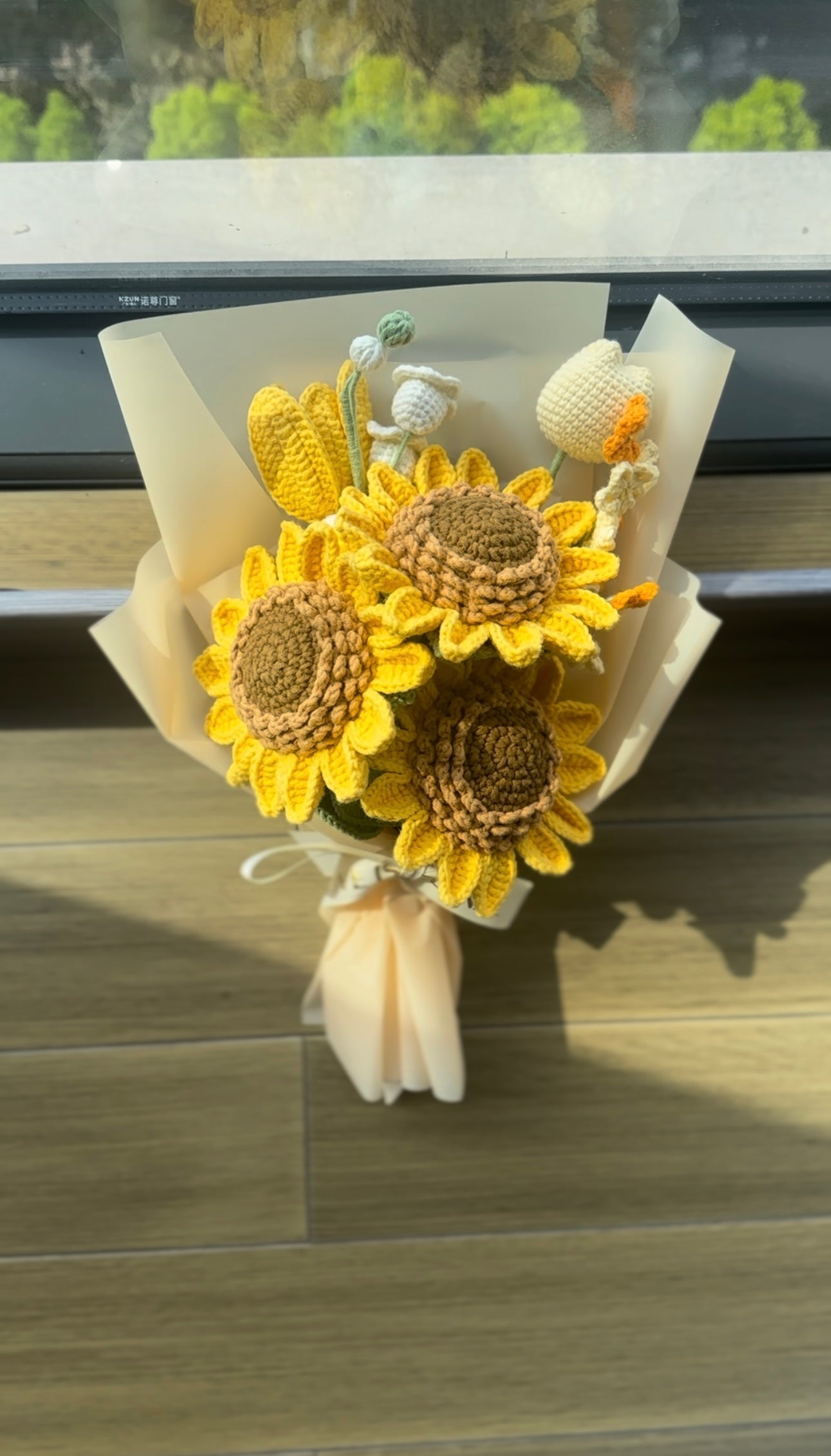 crochet sunflower bouquet