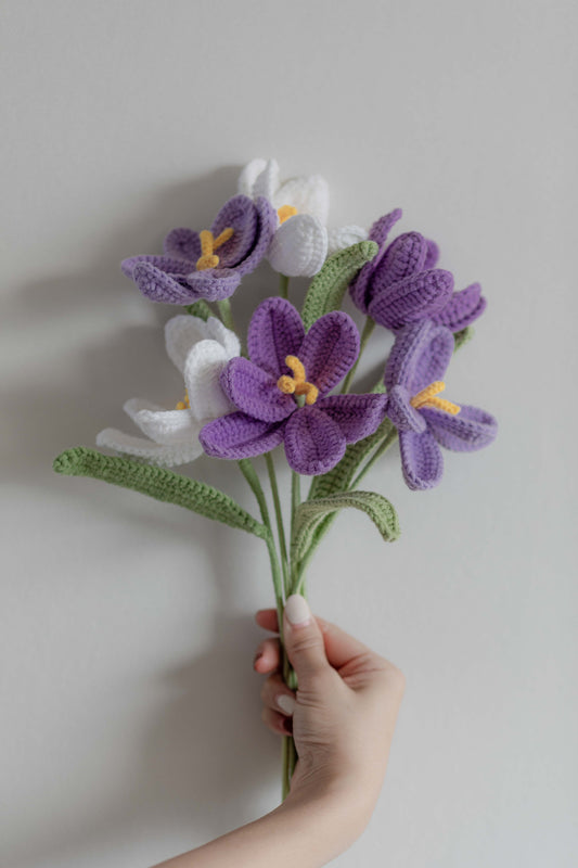 Crochet Tulip Bouquet, 6-Stem Bouquet, in Purple & White