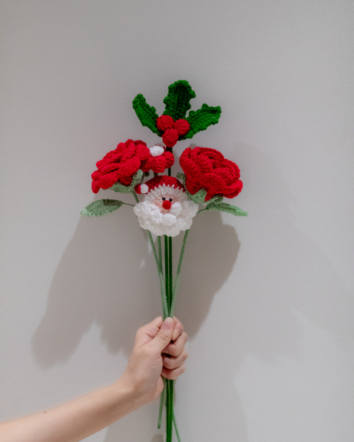 Santa Claus & David Austin Roses Crochet Flower Bouquet