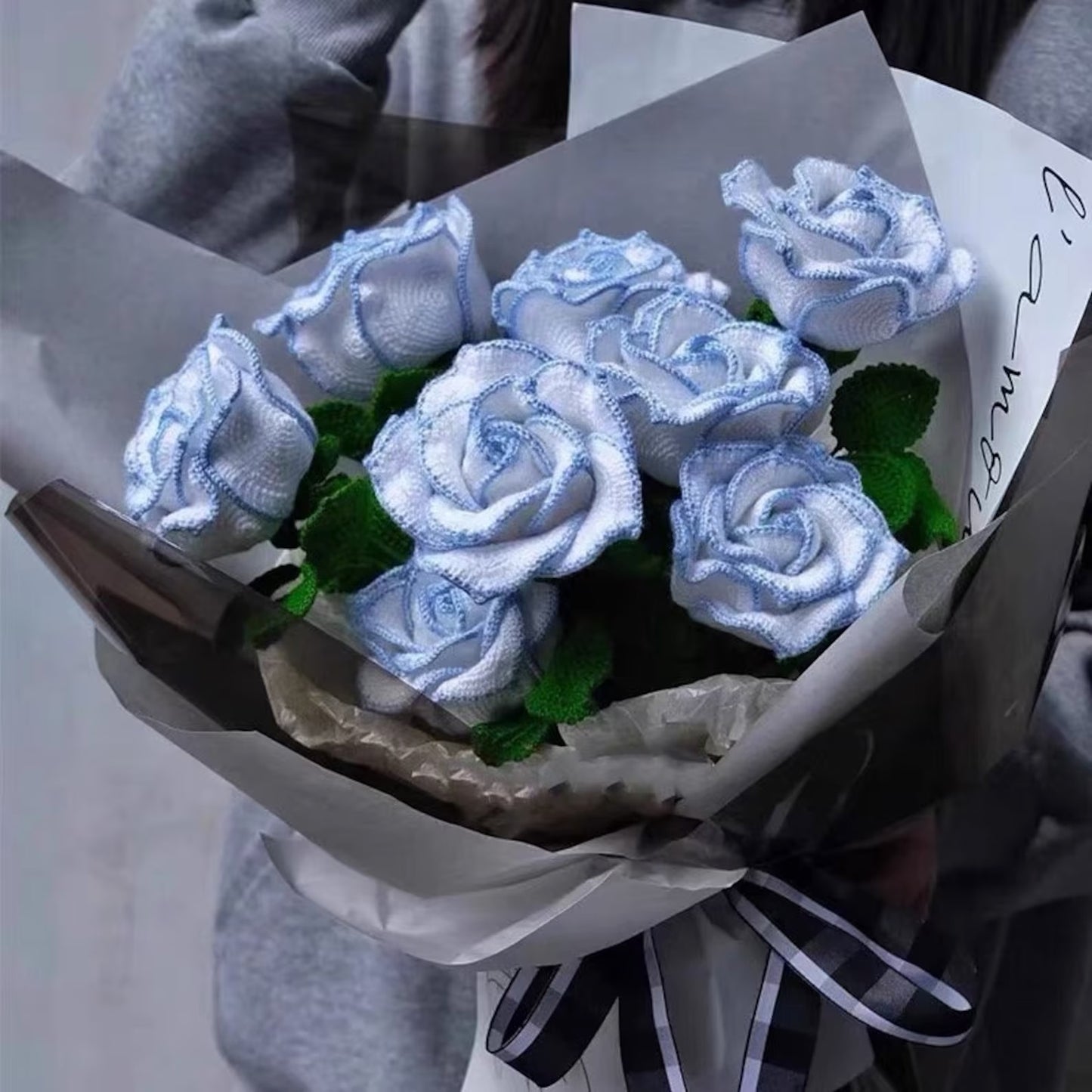 Crochet Rose Bouquet | Multiple Sizes Available | Special Colored Edge - Blue, Yellow, Pink