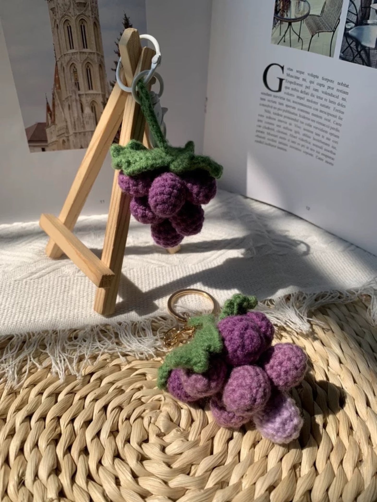 Porte-clés raisin au crochet, violet/violet clair