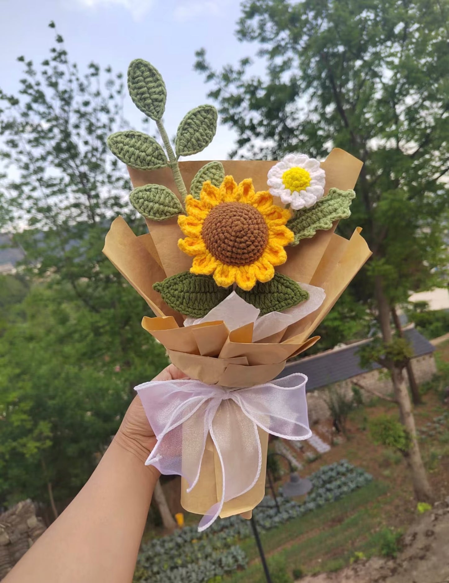 Crochet Sunflower Bouquet Mixed with Daisy&Green Leaves