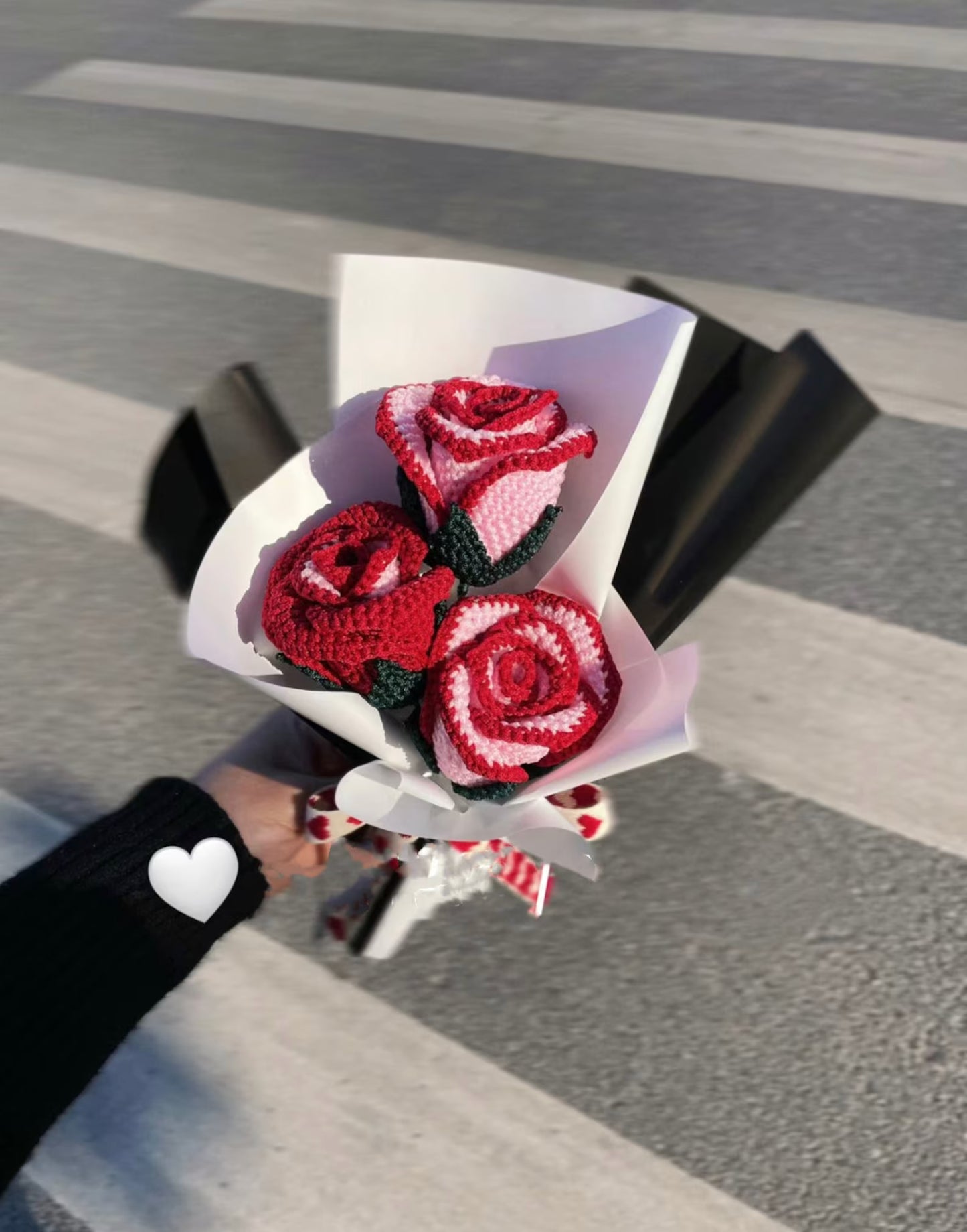 Crochet Rose Bouquet | Small(17"Hx10"W) | Pink&Red Petal, Red Edge