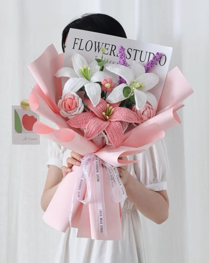 pink crochet lily bouquet, crochet flower bouquet, crochet bouquet