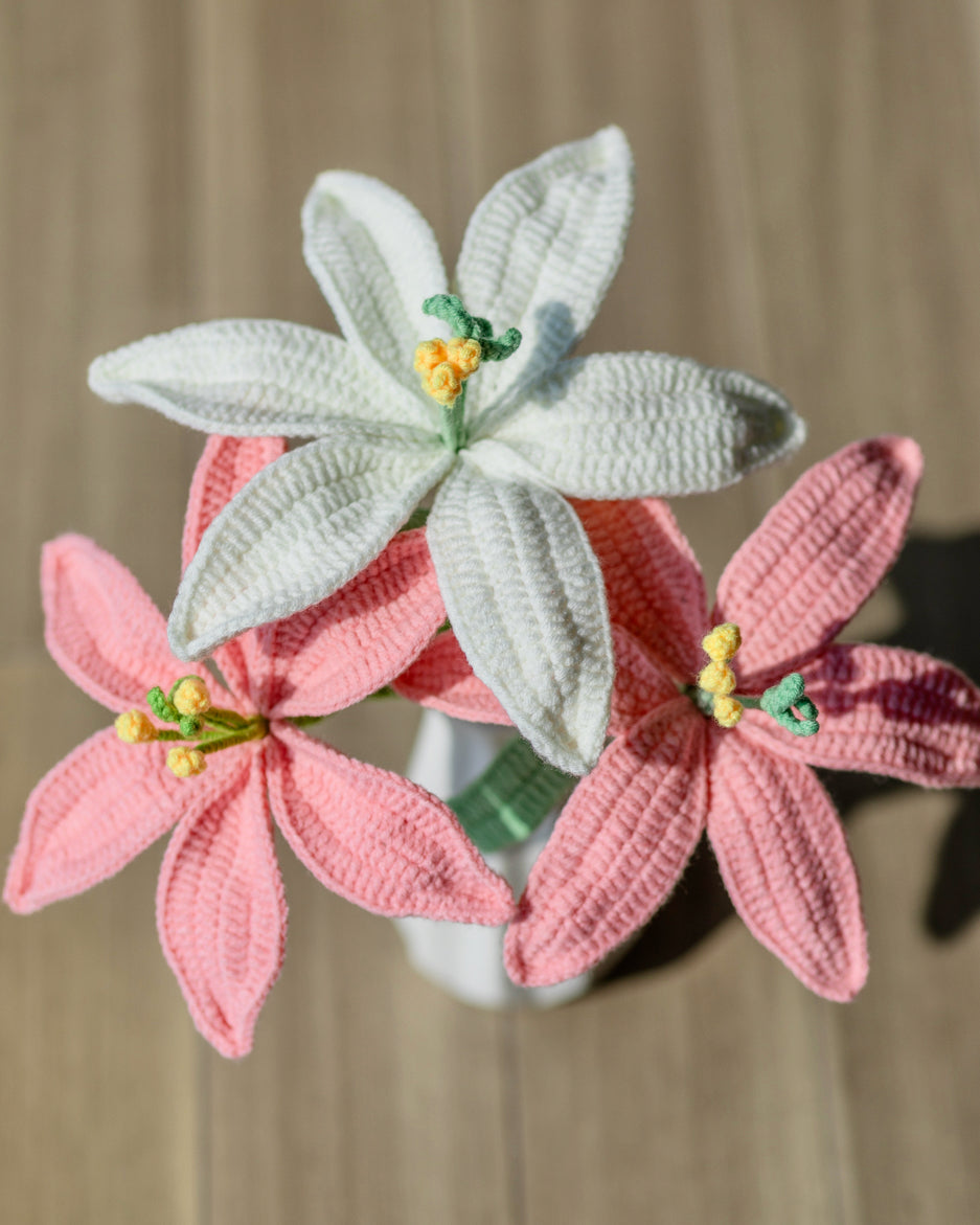 Crochet Lily Bouquet, Purple/Pink/White