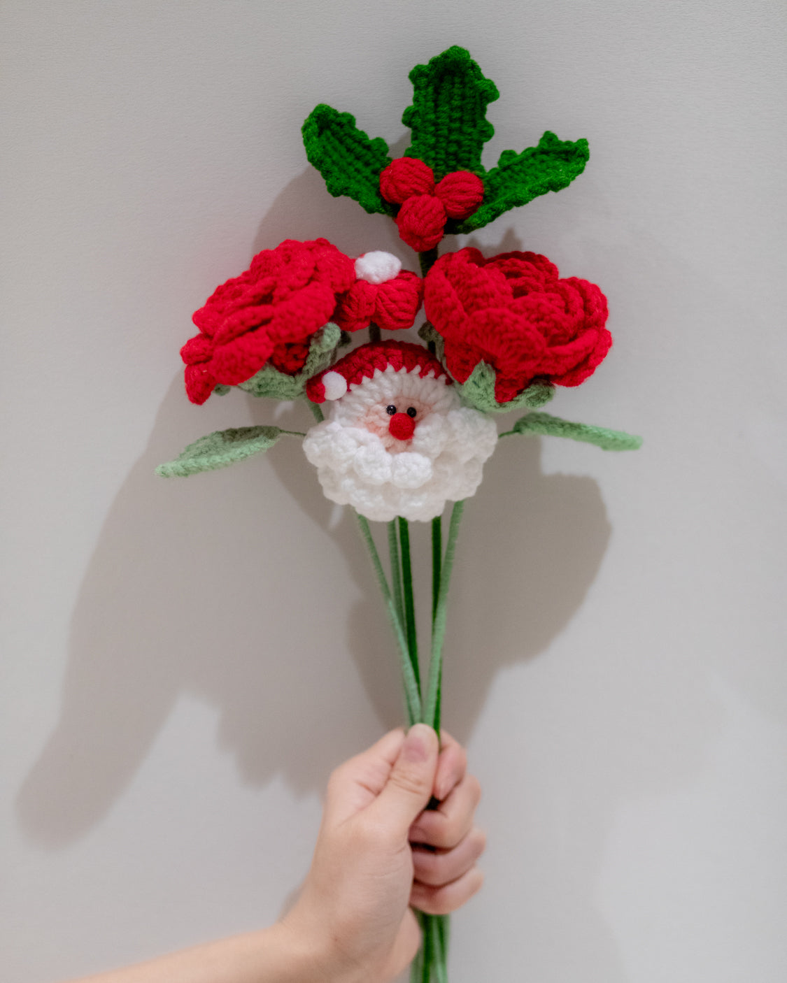 Santa Claus & David Austin Roses Crochet Flower Bouquet