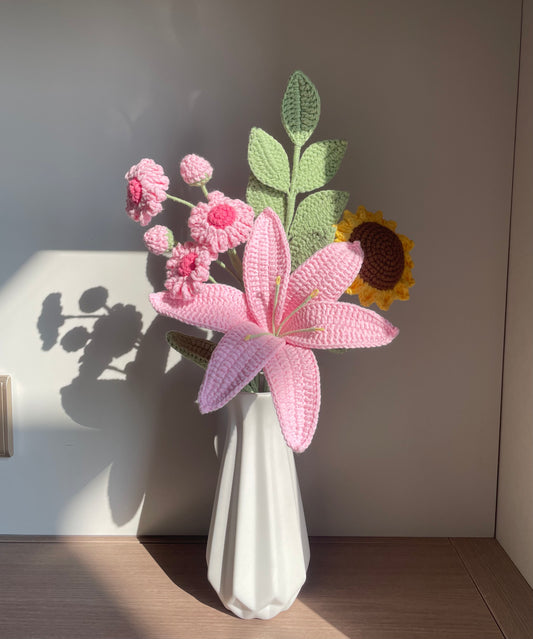 Crochet Lily Bouquet, Mixed with Daisy & Sunflower, Available in Purple, Pink, White, Caramel