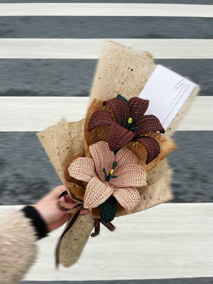 Crochet Lily Bouquet, Brown&Champagne, 2-Stem