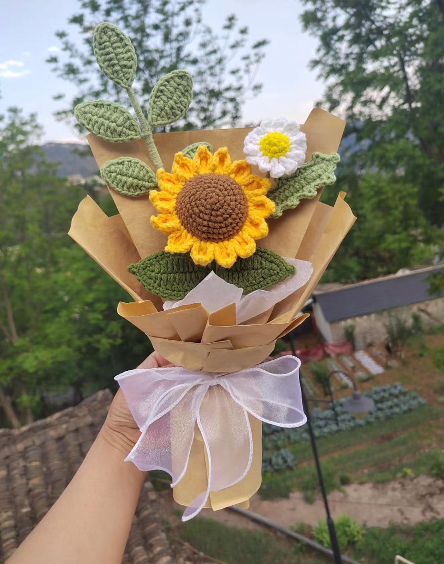 Crochet Sunflower Bouquet Mixed with Daisy&Green Leaves