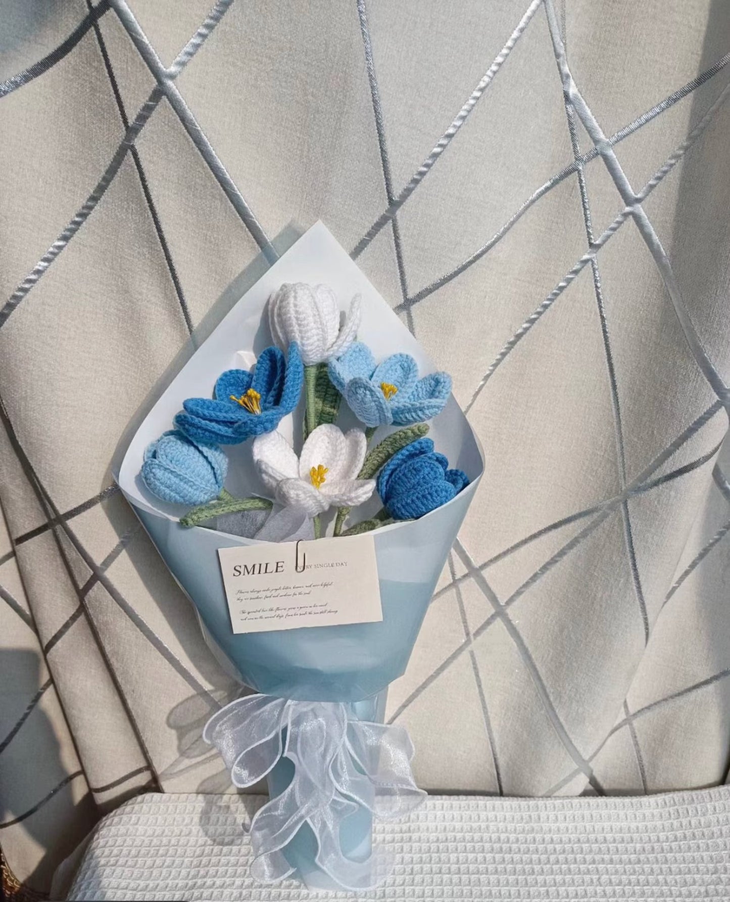 Crochet Tulip Bouquet, Blue&White/Pink&Orange, Medium-Size Bouquet